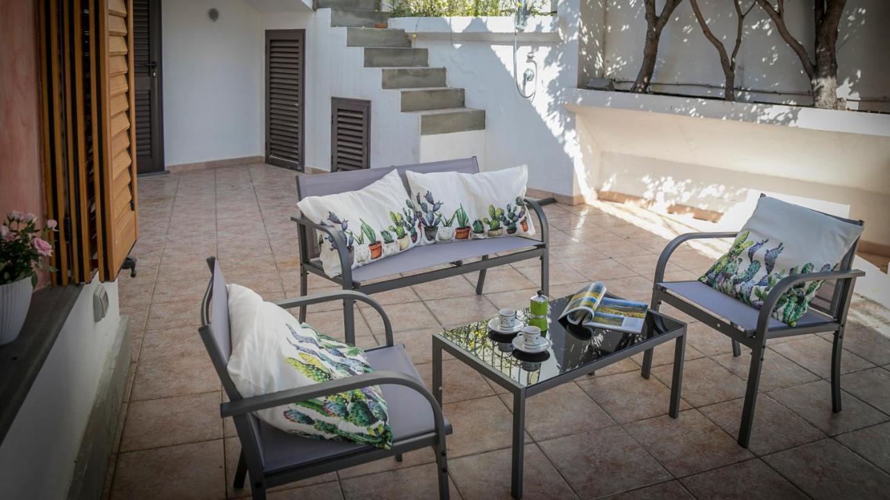 Ferienwohnung Oasi In Centro - Cala Gonone Exterior foto